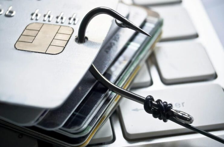 Fraudes com cartões de crédito em lojas virtuais